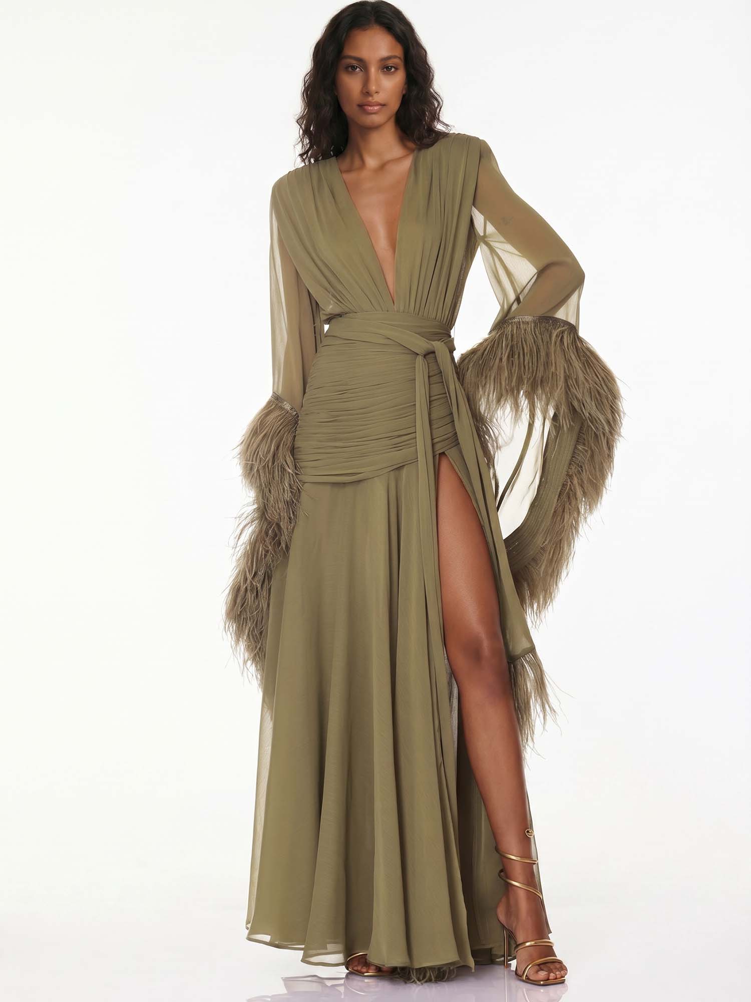Valentina | Abito Maxi Elegante con Dettagli in Piuma