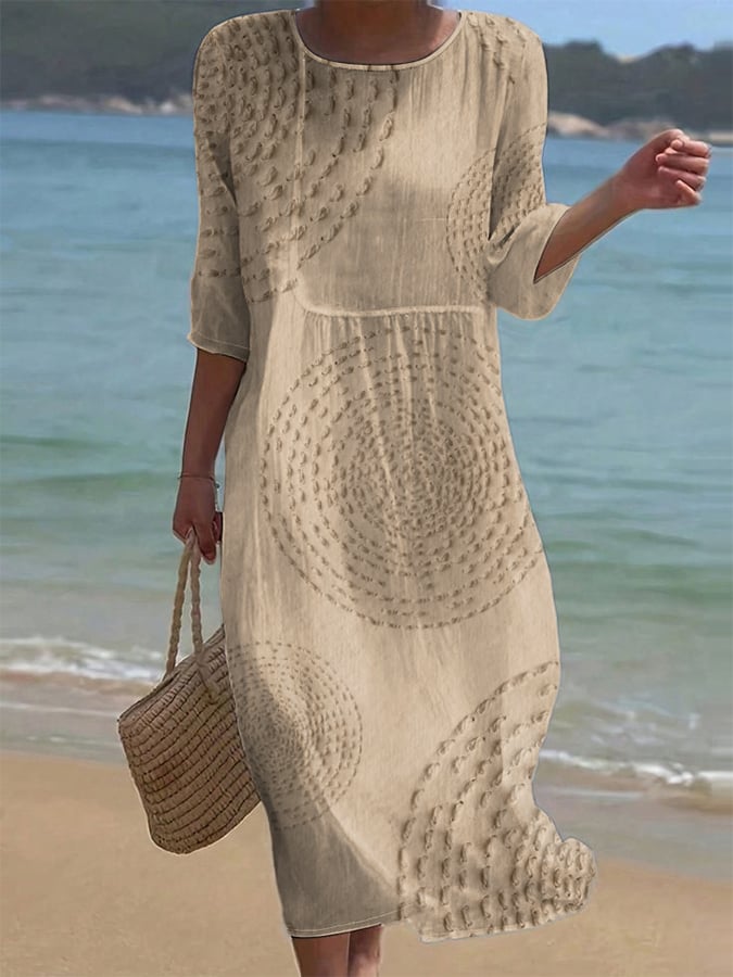 Vestito casual da donna ricamato.