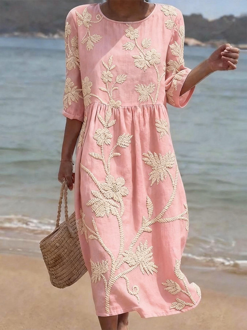 Vestito casual da donna con stampa floreale.