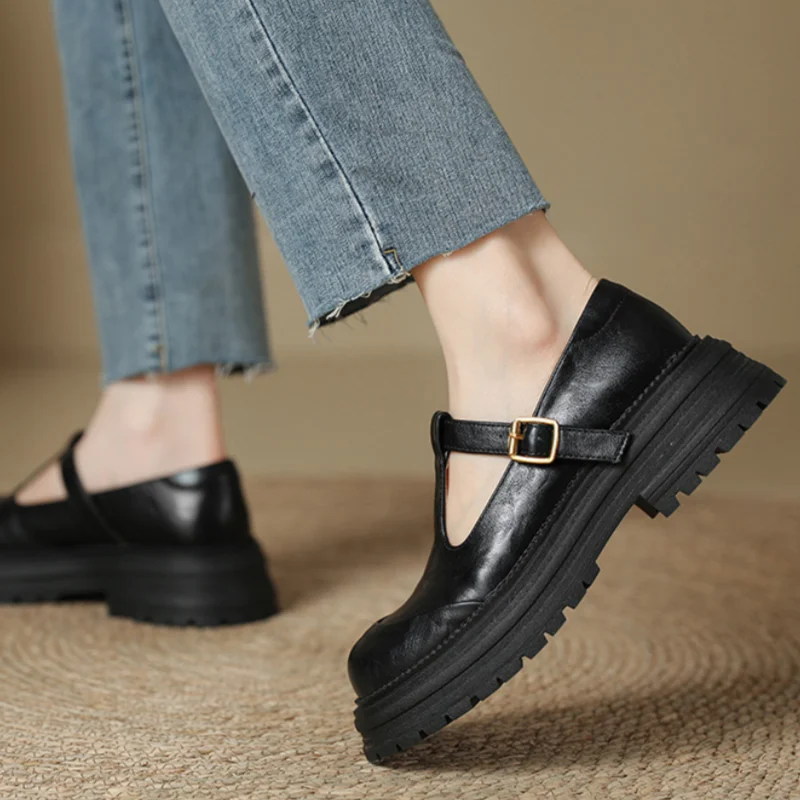 Linda | Scarpe ortopediche con cinturino a T