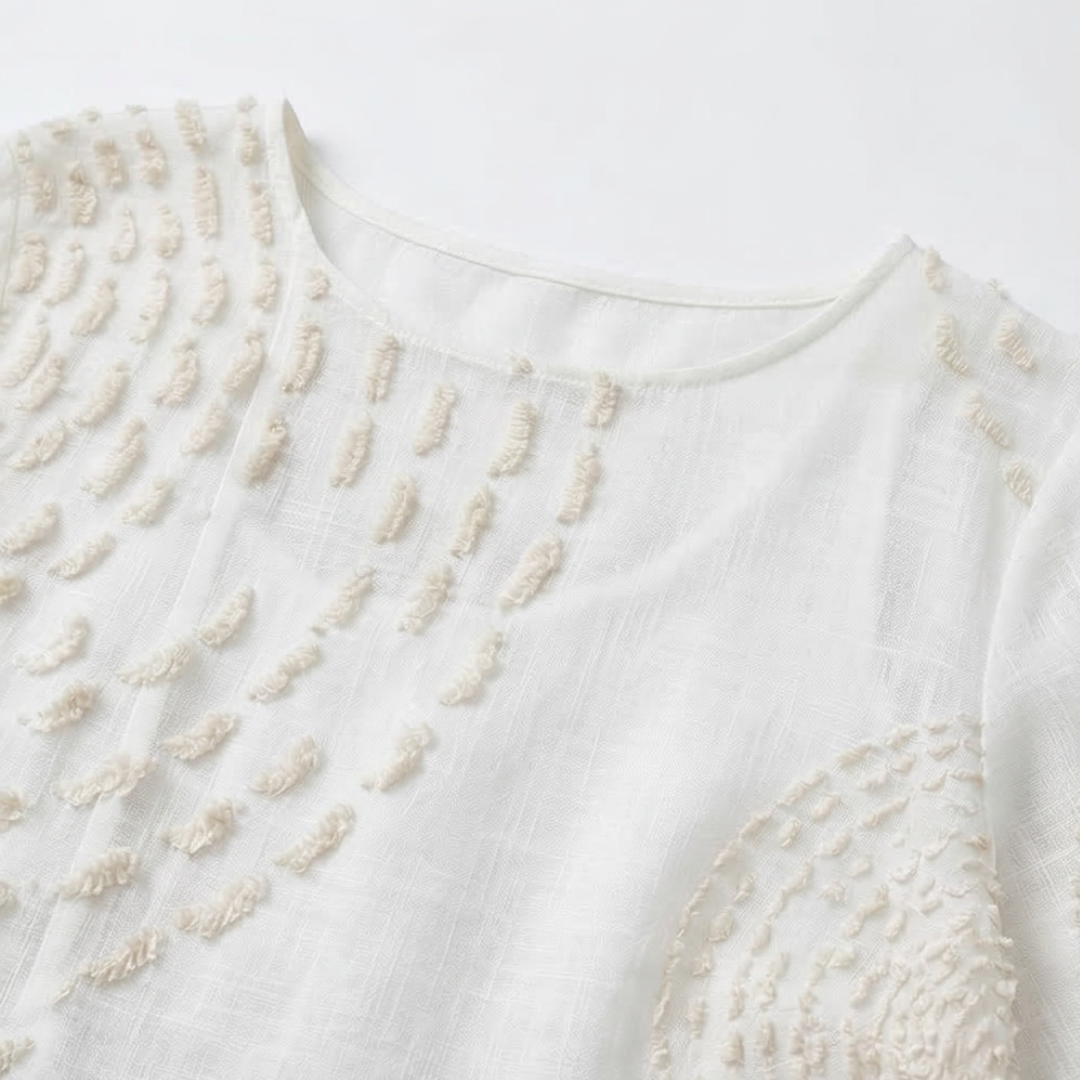 Vestito casual da donna ricamato.