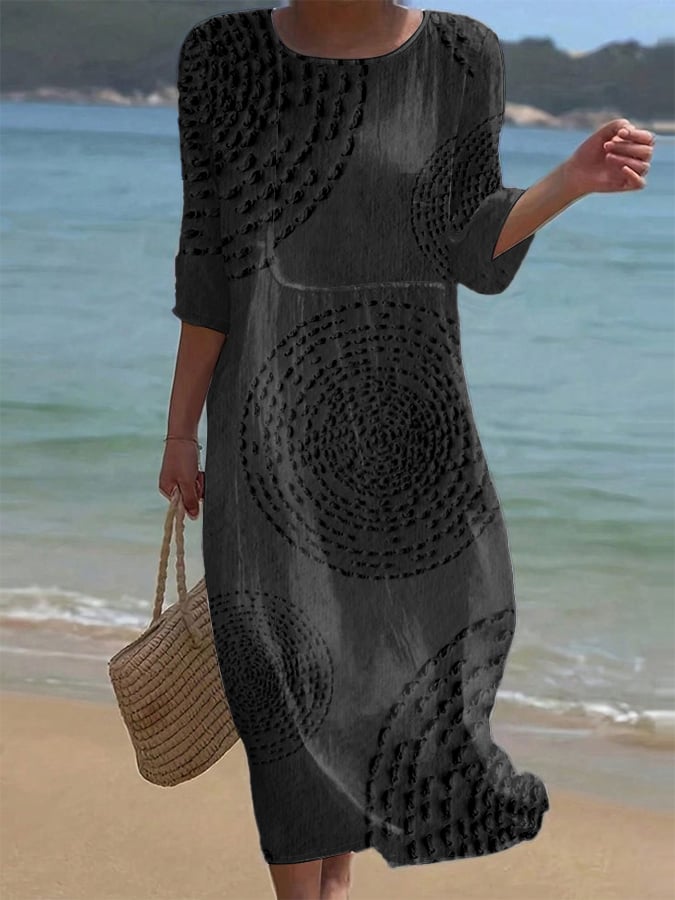 Vestito casual da donna ricamato.