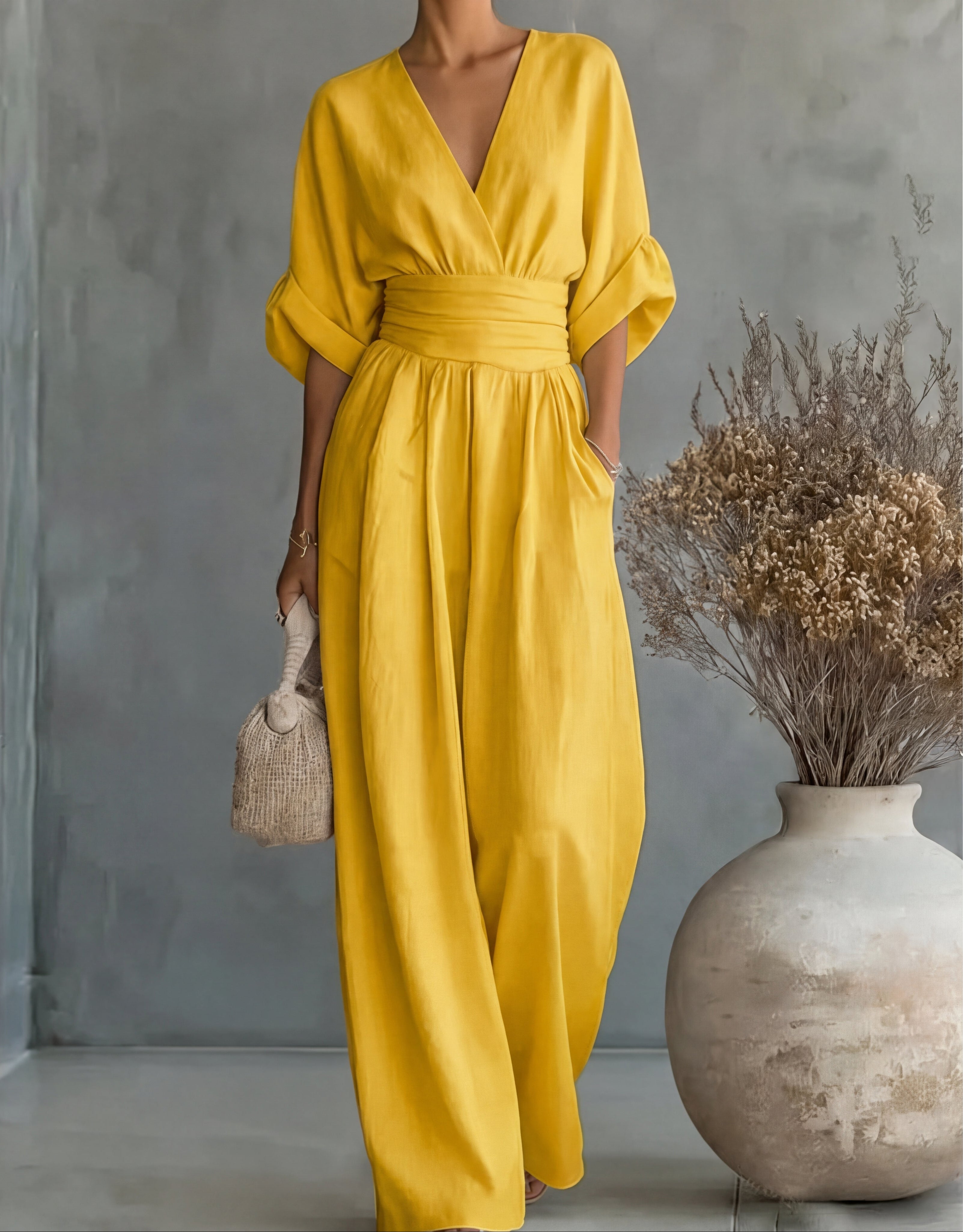 Daniela - Tuta elegante con scollatura a V e pantaloni a gamba larga