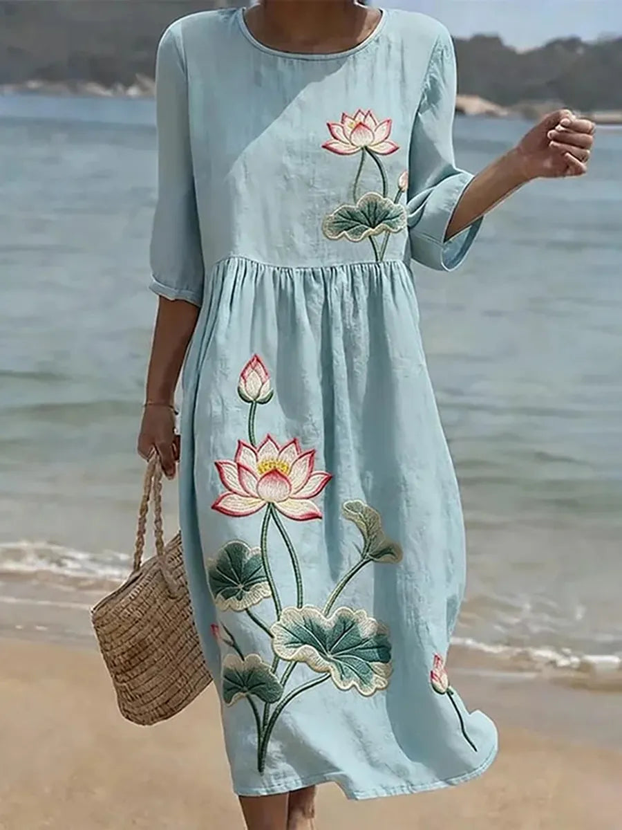 Vestito casual da donna con stampa floreale.