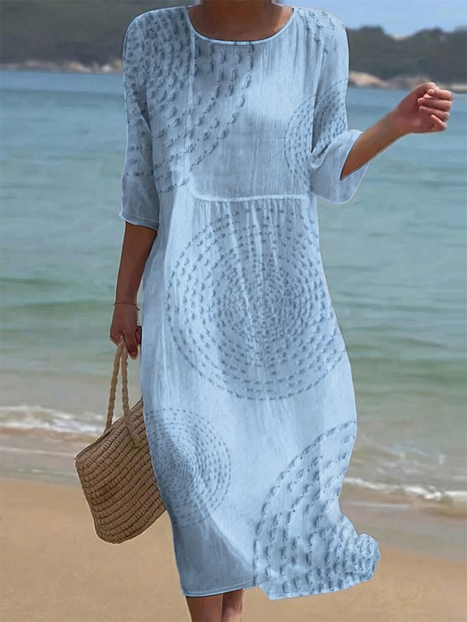 Vestito casual da donna ricamato.