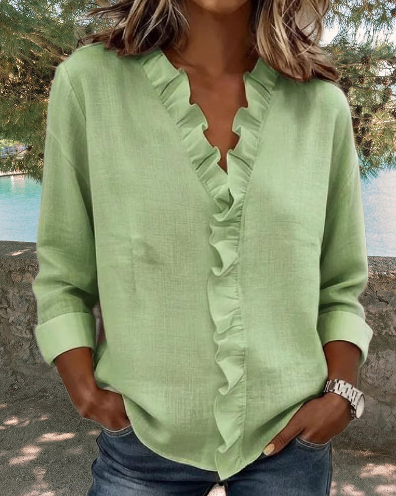 Chiara™ | Camicetta con scollo a V e delicate balze