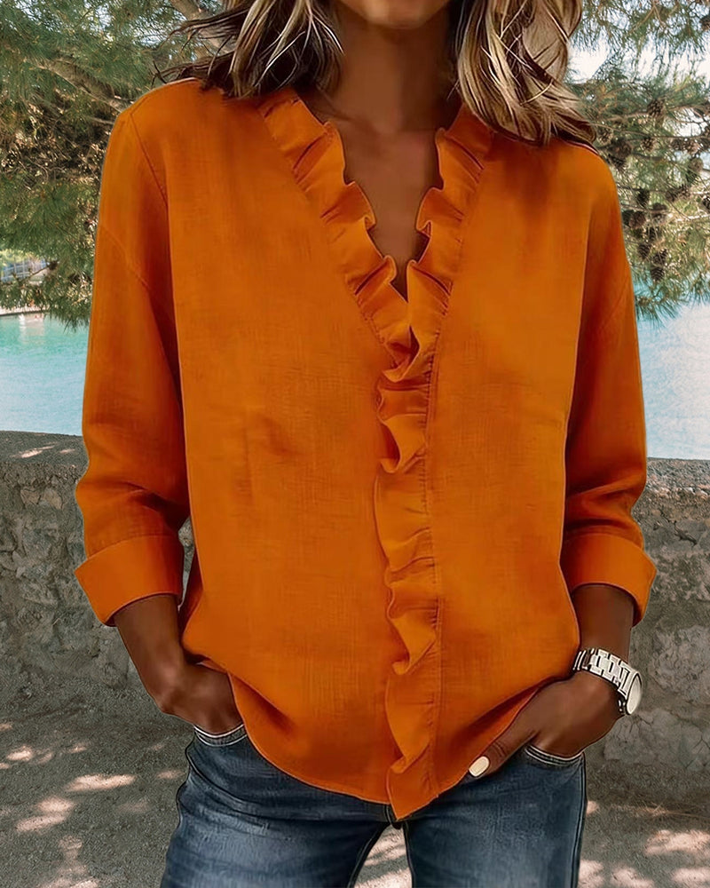 Chiara™ | Camicetta con scollo a V e delicate balze