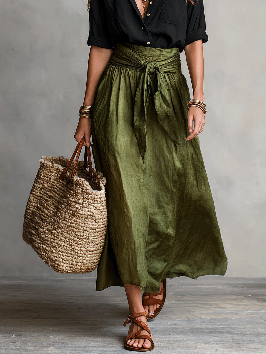 Vera | Completo due pezzi: top nero e gonna midi verde oliva
